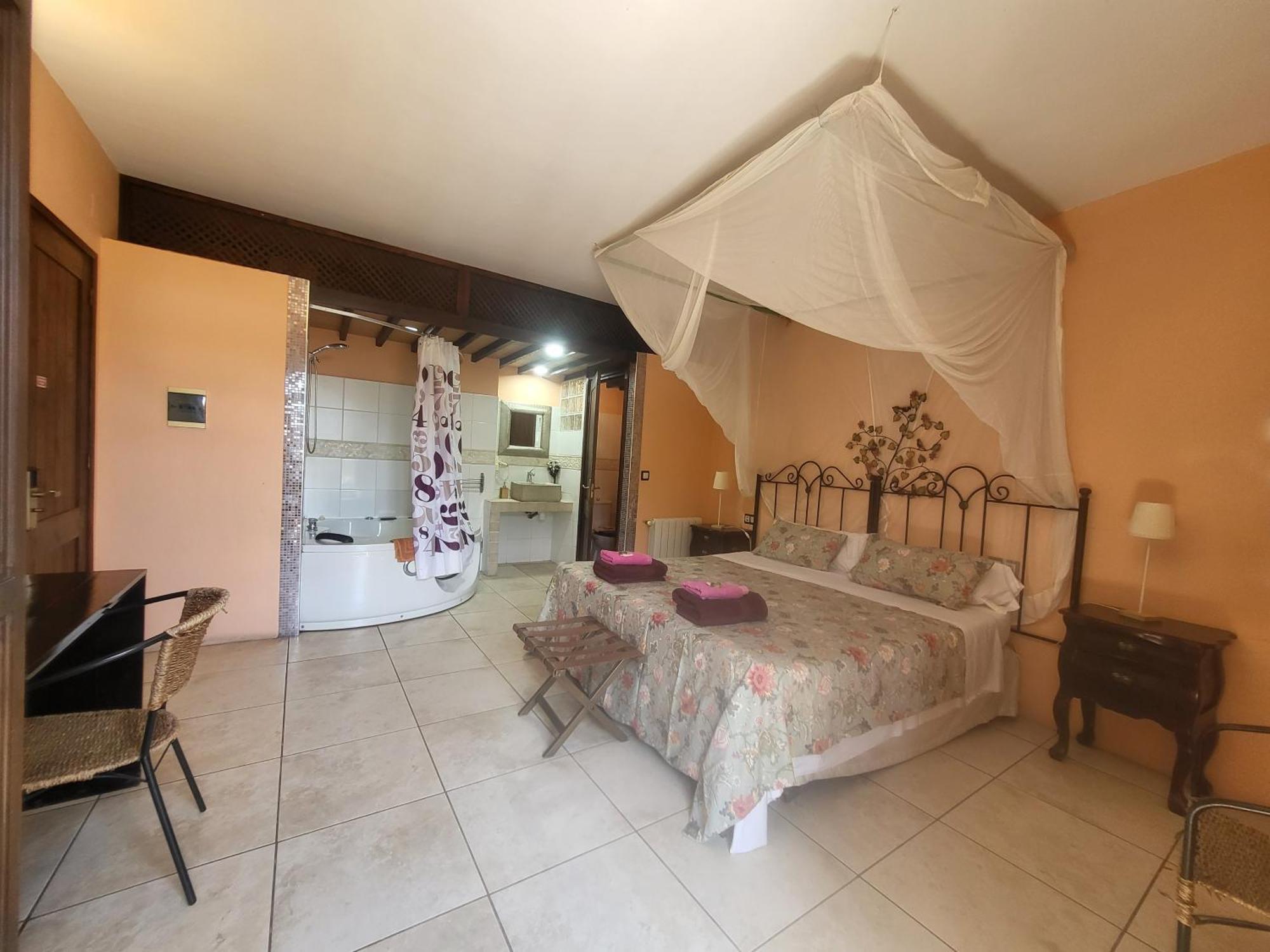 Hotel Pasteral Riu Ter La Cellera de Ter Ngoại thất bức ảnh